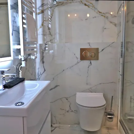 Apartment Sea By Oneapartments *