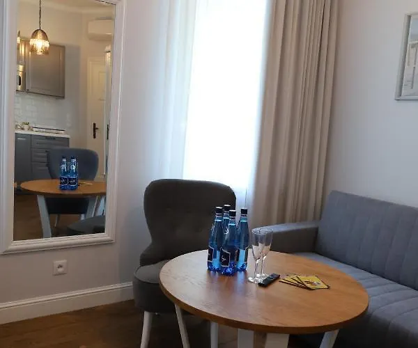 Sea By Oneapartments Apartment